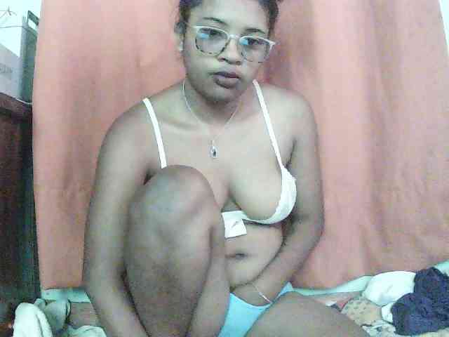 Modèle: TriciaBella