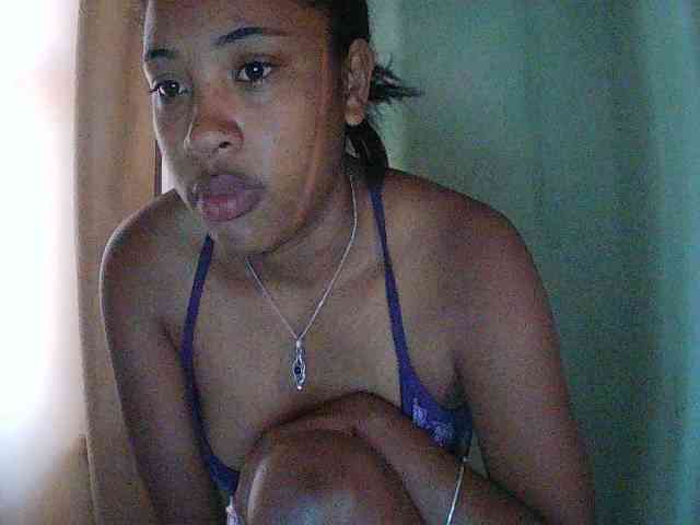 TriciaBella webcam