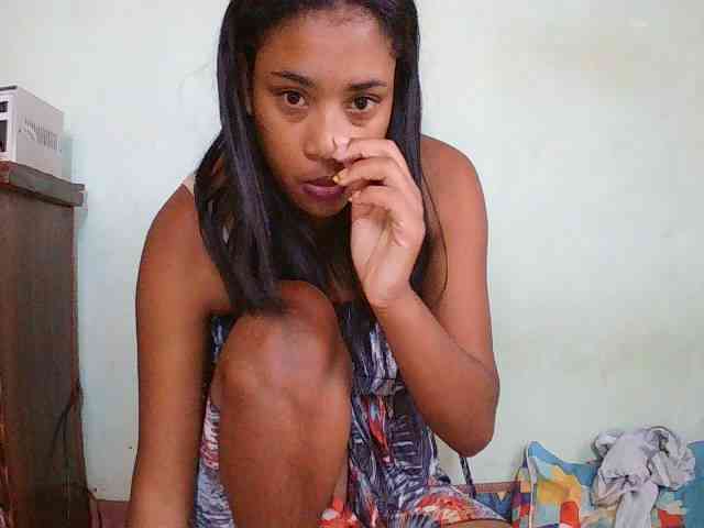 TriciaBella webcam