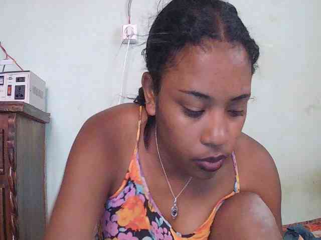 TriciaBella webcam
