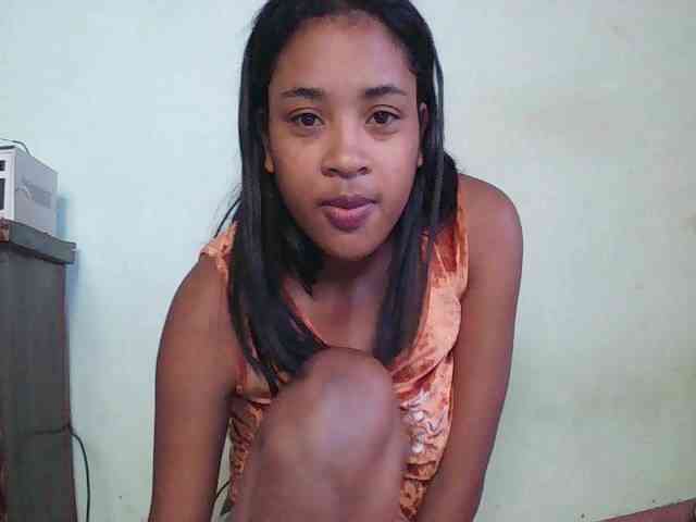 TriciaBella webcam