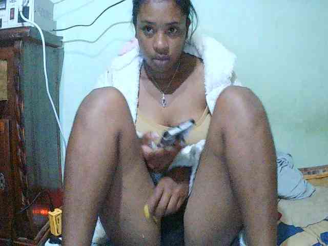 TriciaBella webcam
