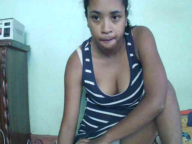 TriciaBella webcam