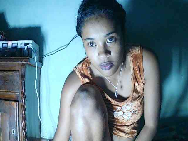 TriciaBella webcam