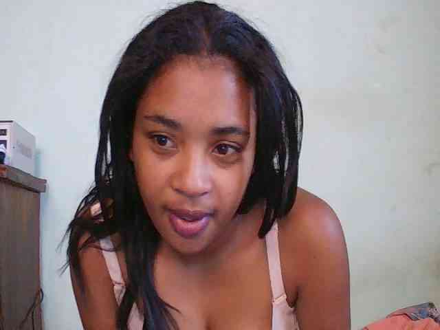 TriciaBella webcam