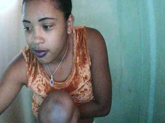TriciaBella webcam