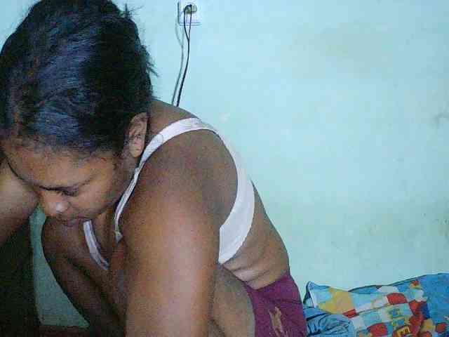 TriciaBella webcam