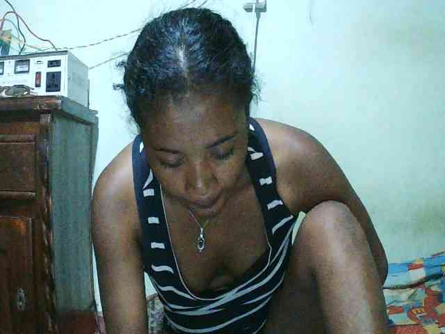 TriciaBella webcam