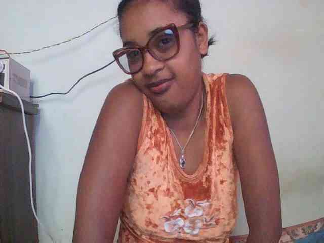 TriciaBella webcam