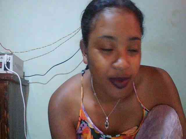 TriciaBella webcam