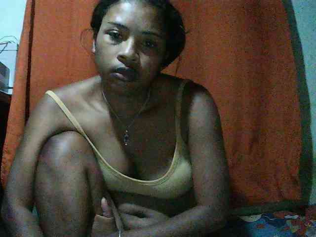 TriciaBella webcam