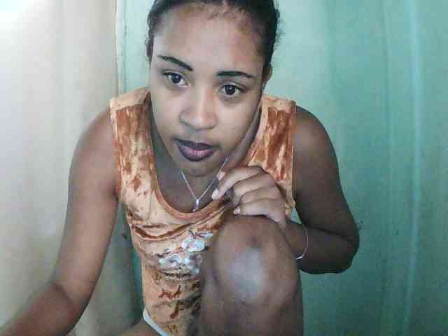 TriciaBella webcam