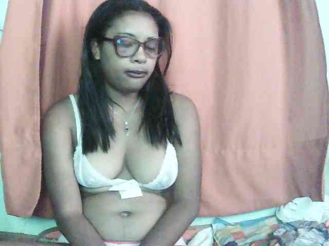 Modèle: TriciaBella