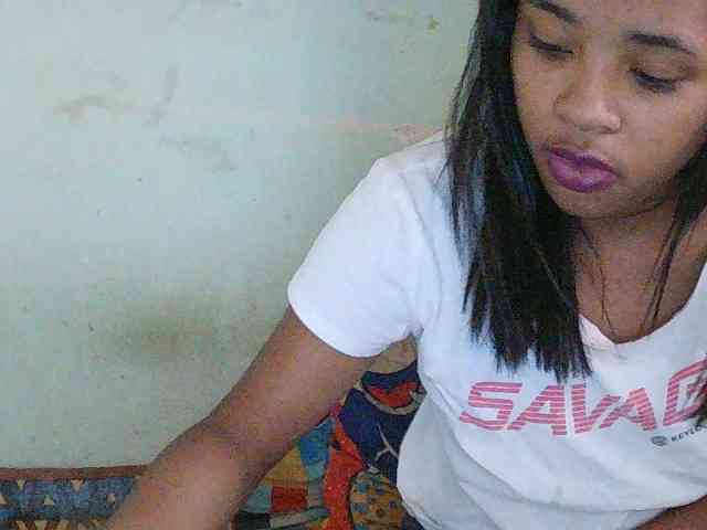 TriciaBella webcam
