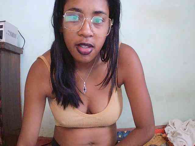 Modèle: TriciaBella