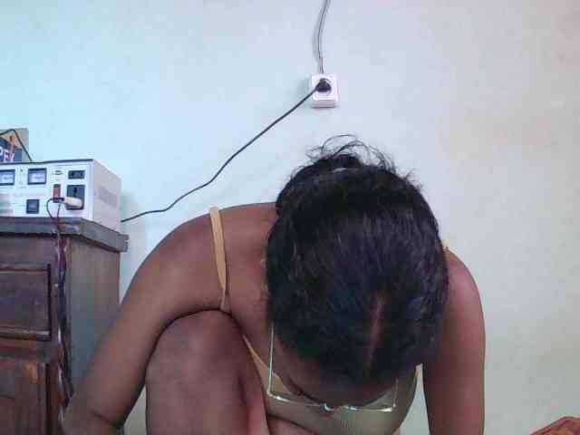 TriciaBella webcam