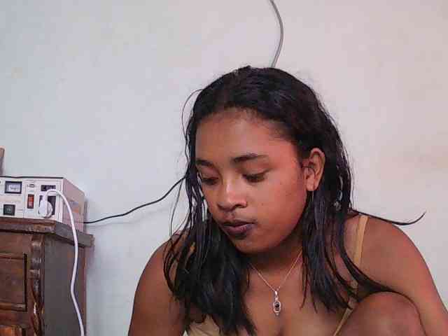 TriciaBella webcam