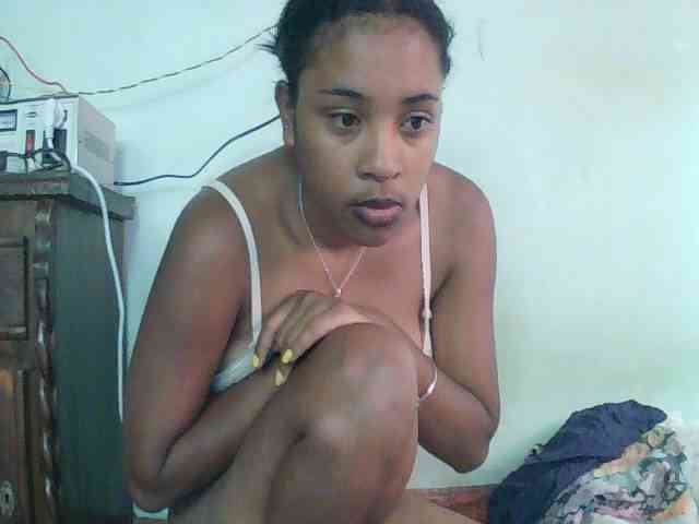 TriciaBella webcam