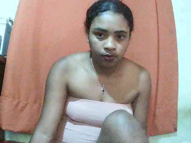 Modèle: TriciaBella