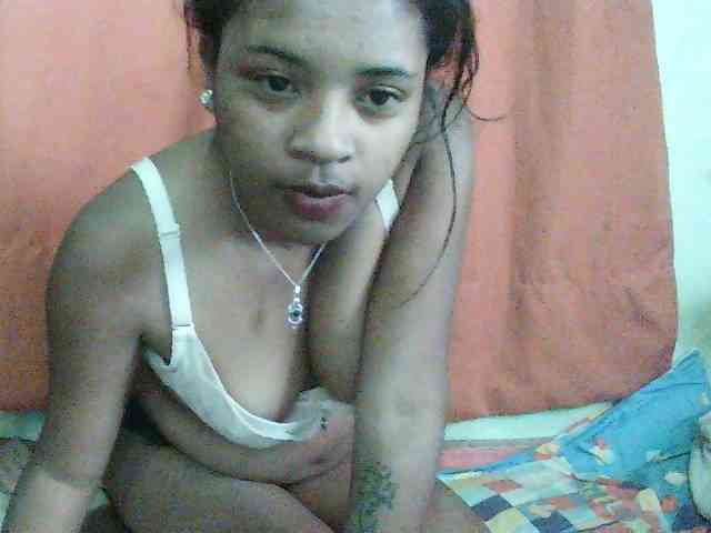 TriciaBella webcam
