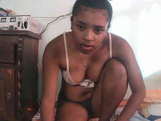 TriciaBella webcam