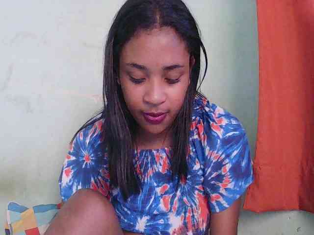 TriciaBella webcam