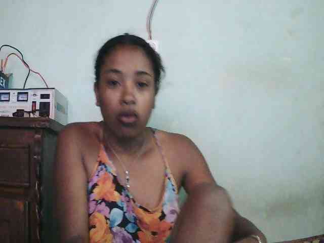 TriciaBella webcam