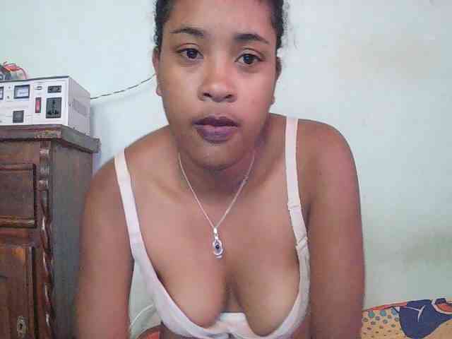 TriciaBella Live Webcam on BongaCams