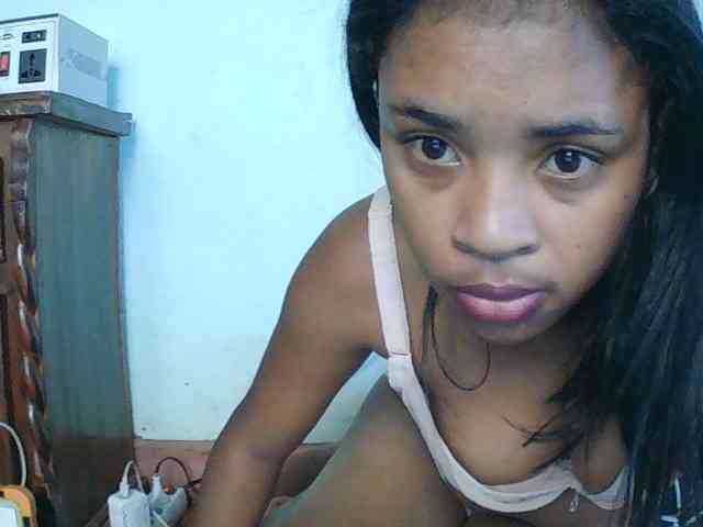 TriciaBella webcam