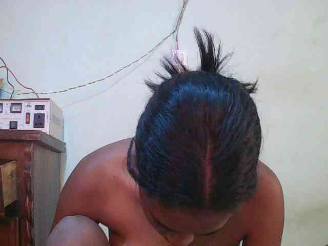 TriciaBella webcam