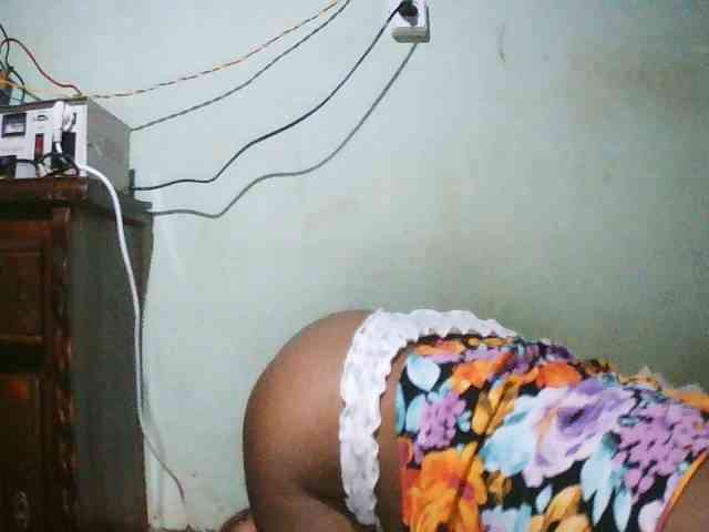 TriciaBella webcam