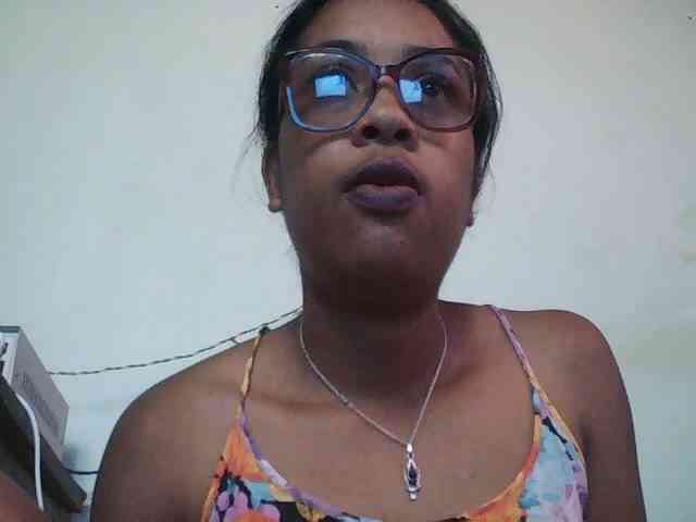 TriciaBella webcam
