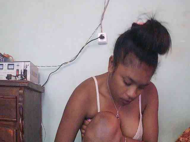TriciaBella webcam