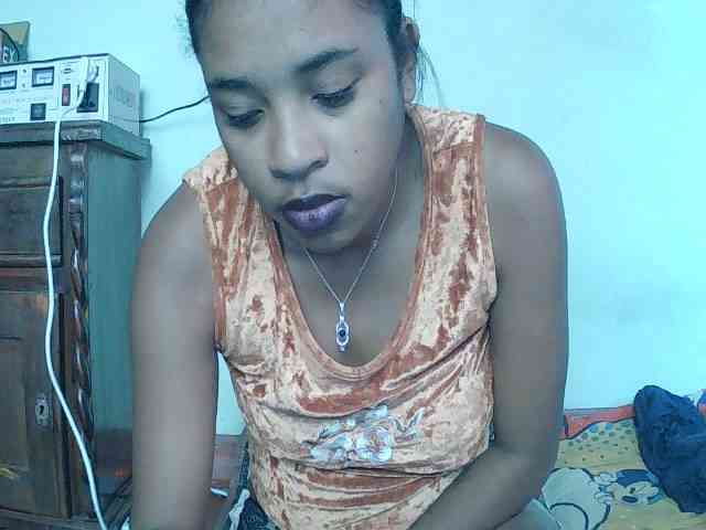 TriciaBella webcam
