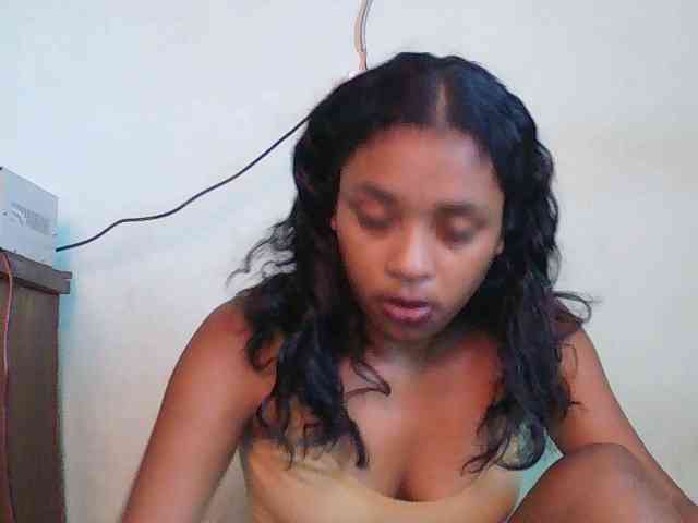 TriciaBella webcam