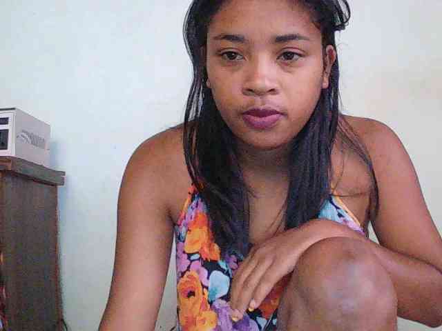 TriciaBella webcam