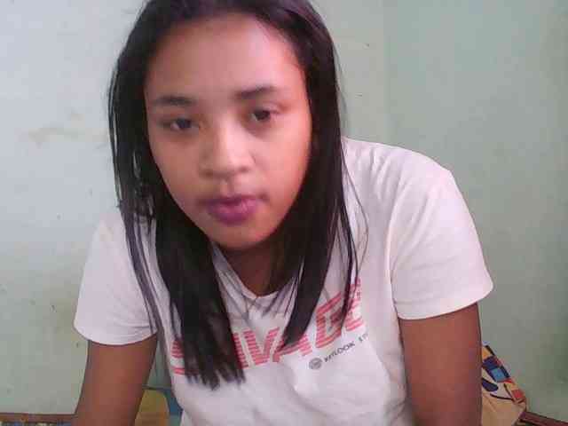 TriciaBella webcam