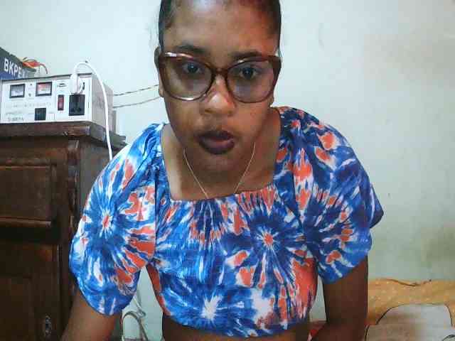 TriciaBella webcam