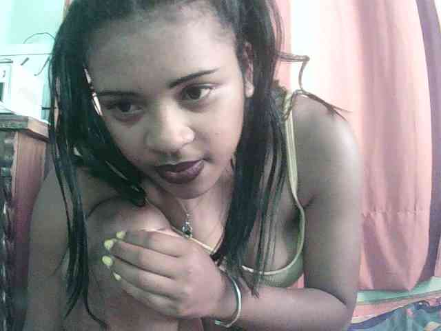TriciaBella webcam