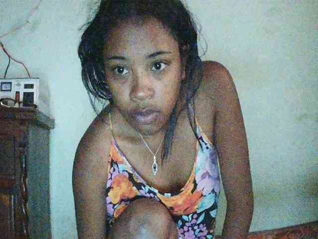 TriciaBella webcam