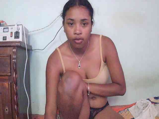 Modèle: TriciaBella
