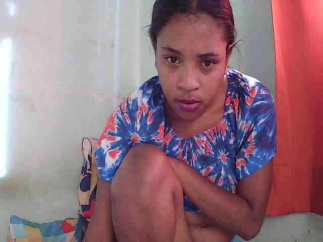 TriciaBella webcam