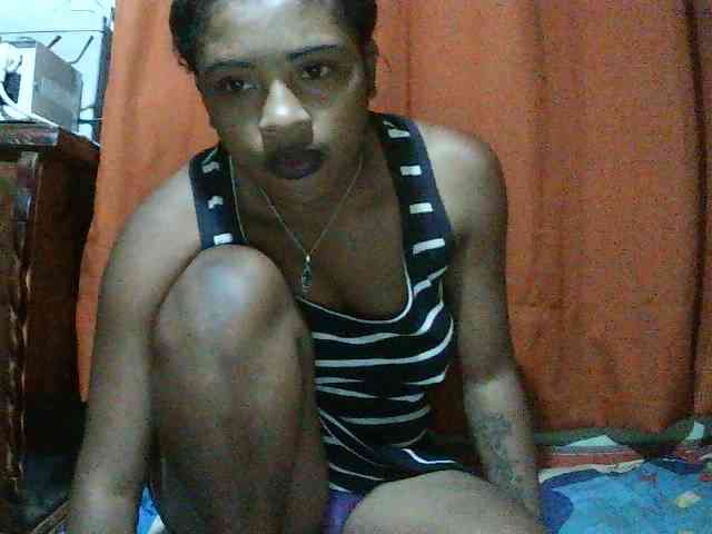 TriciaBella webcam