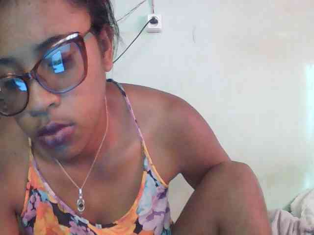 TriciaBella webcam