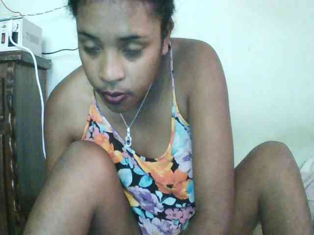 TriciaBella webcam