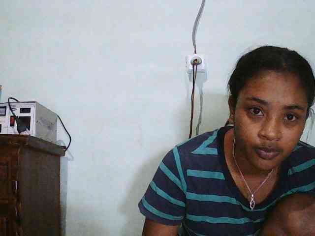 TriciaBella webcam