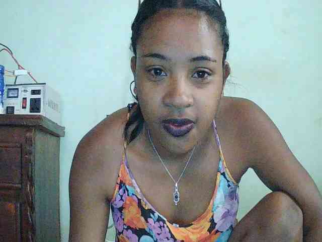 Modèle: TriciaBella