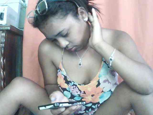 TriciaBella webcam