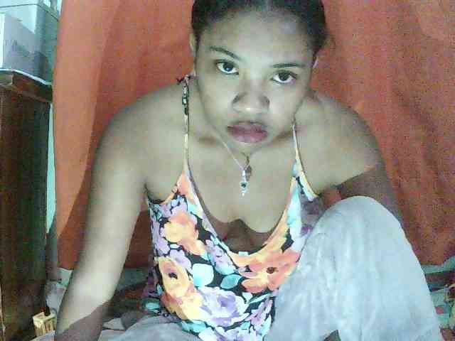 TriciaBella webcam