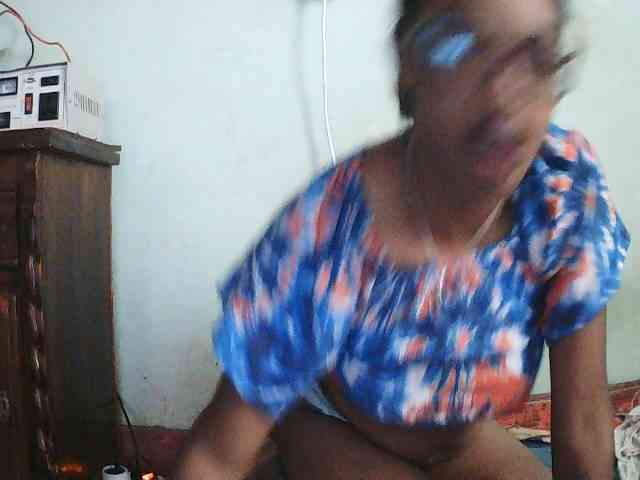 TriciaBella webcam